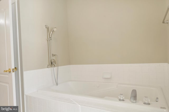 614 Cedarday Dr, Bel Air, MD 21015 - bathroom featuring a bath