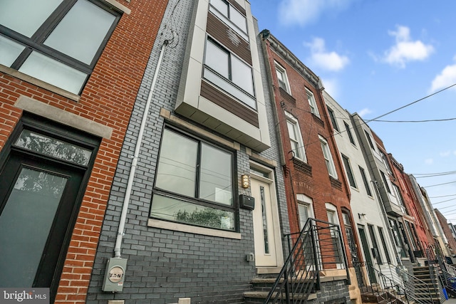 1838 N 4th St, Philadelphia, PA 19122 - view of building exterior with entry steps