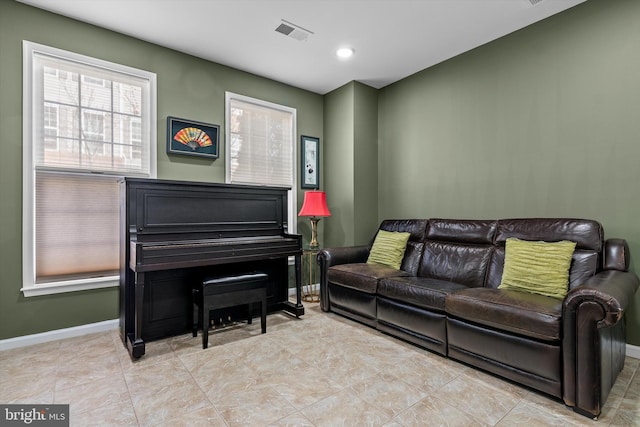 22650 Gray Falcon, Ashburn, VA 20148 - living room with baseboards