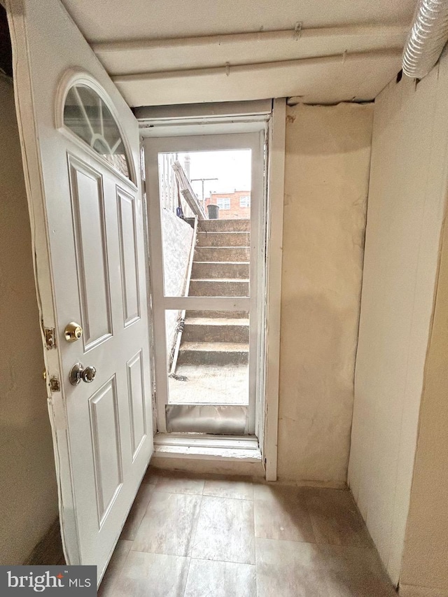 3925 Colborne Rd, Baltimore, MD 21229 - view of staircase
