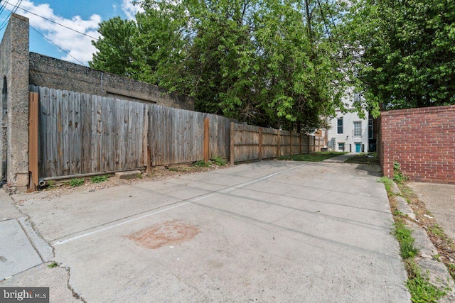 2740 Saint Paul St, Baltimore, MD 21218 - view of patio