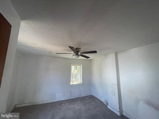 29 Church St, Bridgeton, NJ 08302 - unfurnished room with ceiling fan, a textured ceiling, and baseboards