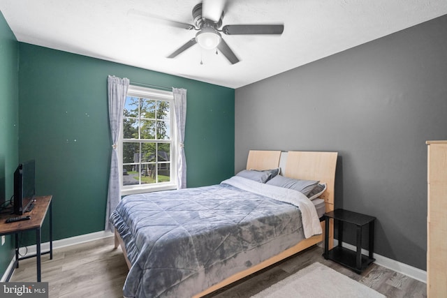 1971 High Top Rd, Linden, VA 22642 - bedroom featuring wood finished floors and a ceiling fan