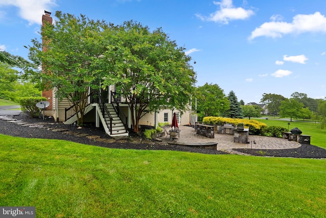 8800 Primula Dr, Laytonsville, MD 20882 - view of green lawn with stairs and a patio