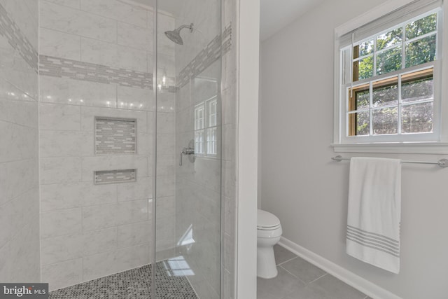 1334 Elsinore Ave, Mclean, VA 22102 - full bath featuring toilet, a shower stall, tile patterned floors, and baseboards