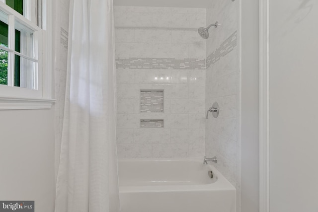 1334 Elsinore Ave, Mclean, VA 22102 - full bathroom featuring shower / tub combo with curtain