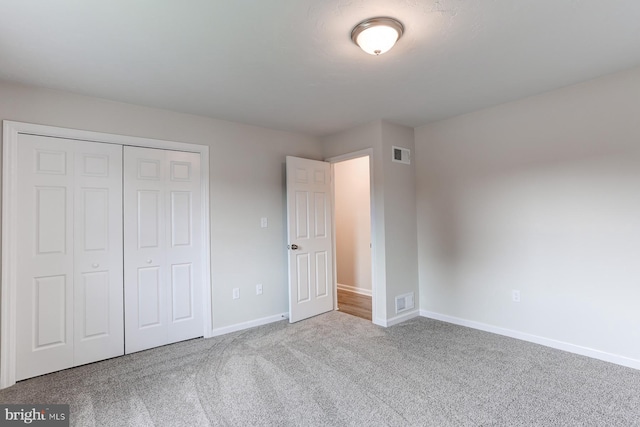 1667 Beech Ln, Hanover, PA 17331 - unfurnished bedroom with carpet floors, baseboards, and a closet