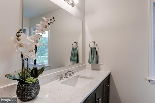 1667 Beech Ln, Hanover, PA 17331 - bathroom featuring vanity