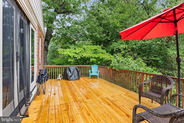 625 Lindley Rd, Glenside, PA 19038 - deck with view of wooded area