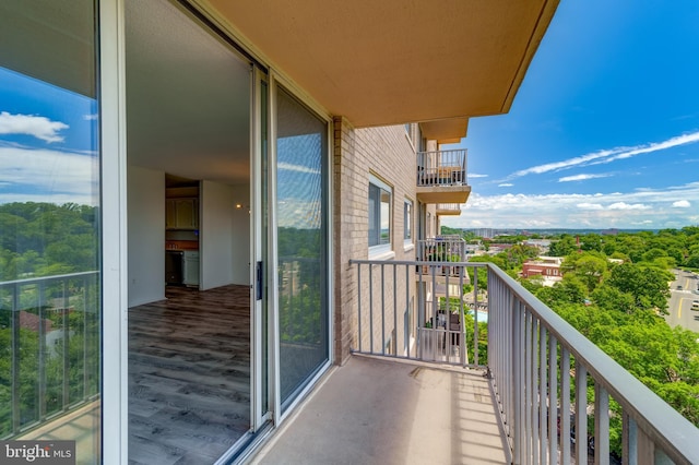 1225 Martha Custis Dr Unit 1210, Alexandria, VA 22302 - view of balcony