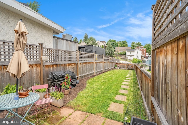 126 Ford St, Conshohocken, PA 19428 - view of yard with a residential view