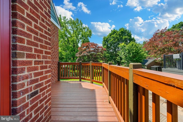 6 E Hamilton Ave, Silver Spring, MD 20901 - view of wooden terrace