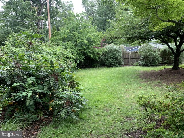 13000 Victoria Heights Dr, Bowie, MD 20715 - view of yard