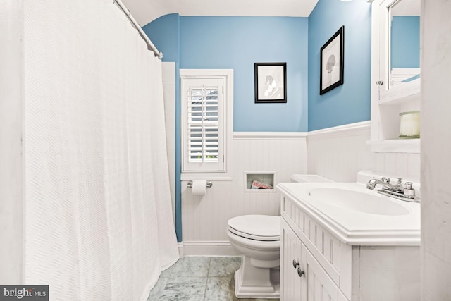 3311 Cameron Mills Rd, Alexandria, VA 22302 - bathroom with toilet, wainscoting, vanity, and a shower with curtain