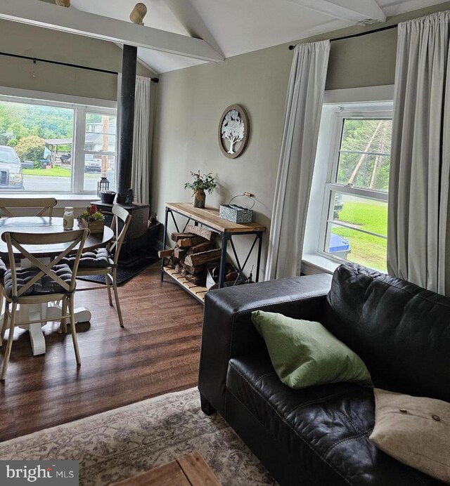 102 Northside Rd, Elverson, PA 19520 - living area featuring dark wood-style floors