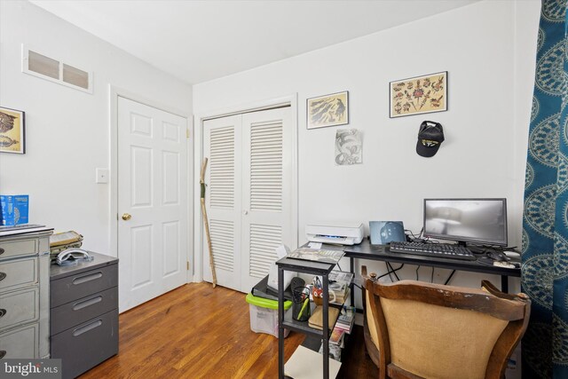2722 E Riding Dr, Wilmington, DE 19808 - office space with wood finished floors