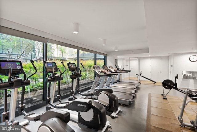925 H St NW Unit 810, Washington, DC 20001 - workout area featuring plenty of natural light and recessed lighting