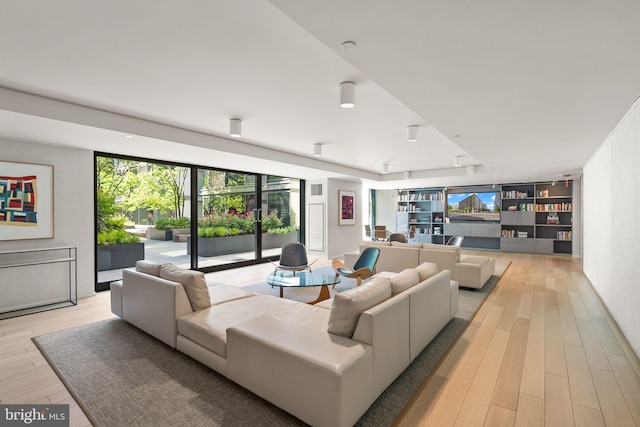925 H St NW Unit 810, Washington, DC 20001 - living area featuring light wood-type flooring