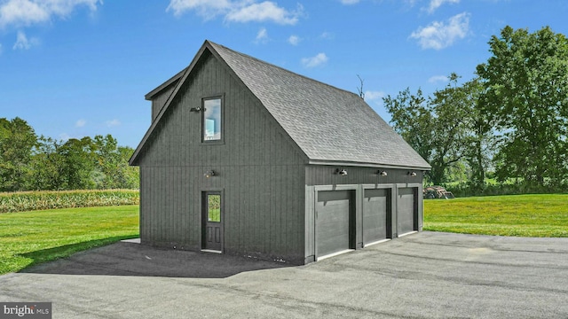 820 Spring Hill Rd, Riegelsville, PA 18077 - garage featuring a detached garage