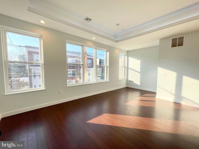 1337 N Franklin St, Philadelphia, PA 19122 - empty room featuring hardwood / wood-style floors, baseboards, a tray ceiling, and recessed lighting