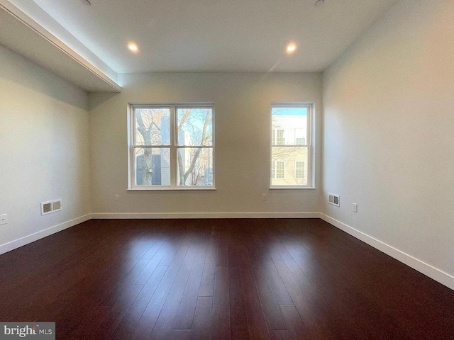 1337 N Franklin St, Philadelphia, PA 19122 - spare room featuring healthy amount of natural light, baseboards, dark wood-style flooring, and recessed lighting