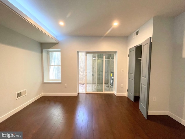 1337 N Franklin St, Philadelphia, PA 19122 - empty room featuring baseboards, dark wood finished floors, and recessed lighting