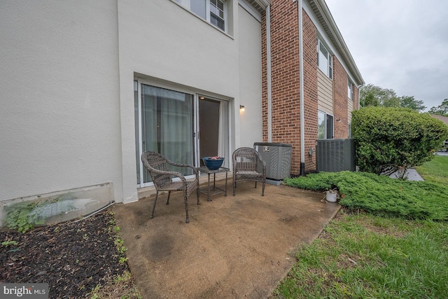 1380 Putnam Blvd Unit 4, Wallingford, PA 19086 - view of patio with central AC