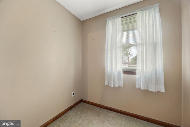 2507 Garth Rd, Wilmington, DE 19810 - unfurnished room with baseboards and light carpet