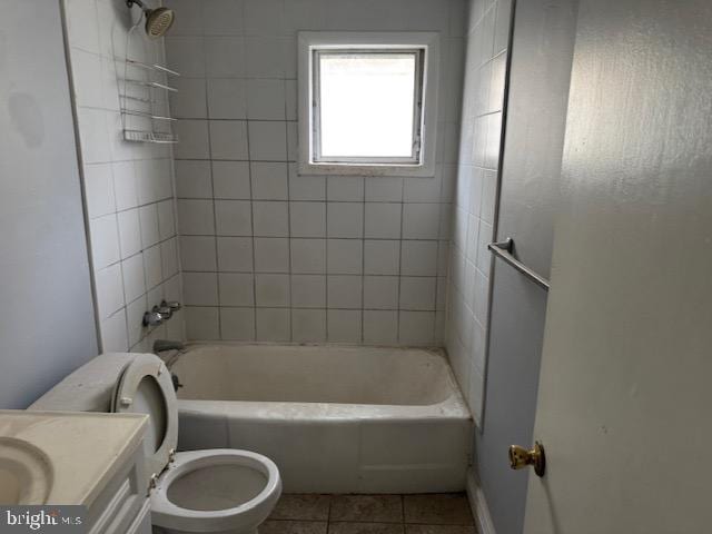 1232 S 11th St, Philadelphia, PA 19147 - bathroom with toilet, tile patterned flooring, vanity, and shower / tub combination