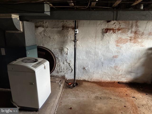 1232 S 11th St, Philadelphia, PA 19147 - view of unfinished below grade area