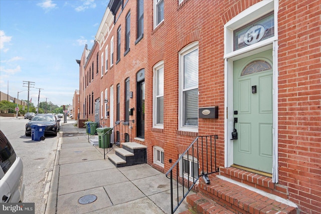 57 E Heath St, Baltimore, MD 21230 - view of property featuring entry steps