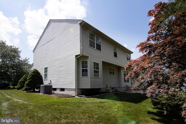 55 Glen Burnie Dr, Sicklerville, NJ 08081 - view of side of home featuring cooling unit and a yard