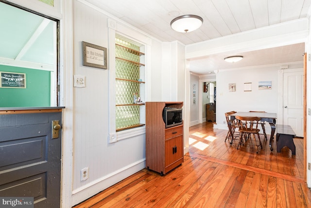 1751 Temple Ave, Lancaster, PA 17603 - dining area featuring crown molding, light wood-type flooring, and baseboards