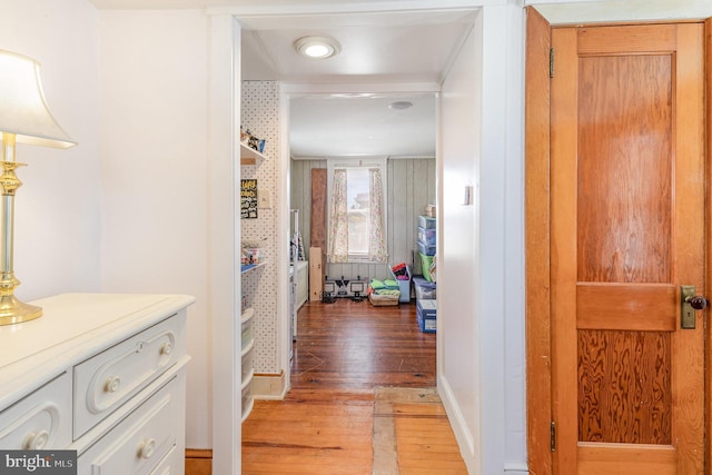 1751 Temple Ave, Lancaster, PA 17603 - hall with light wood finished floors