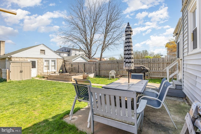 1751 Temple Ave, Lancaster, PA 17603 - view of yard with a garden and a patio area