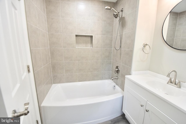 307 4th St, Seaford, DE 19973 - bathroom featuring washtub / shower combination and vanity