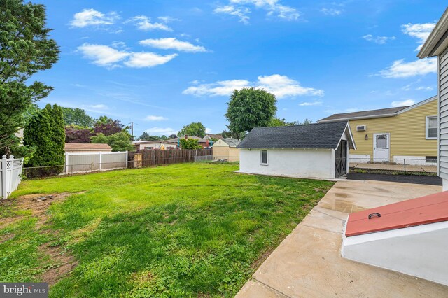 1225 Harper Ave, Woodlyn, PA 19094 - view of yard with an outbuilding
