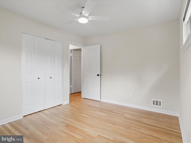 905 Peele Pl, Alexandria, VA 22304 - unfurnished bedroom featuring light wood-style floors, baseboards, a closet, and ceiling fan