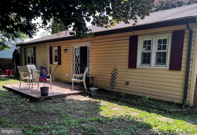 141 Melodic Dr, Newark, DE 19713 - rear view of house with a wooden deck