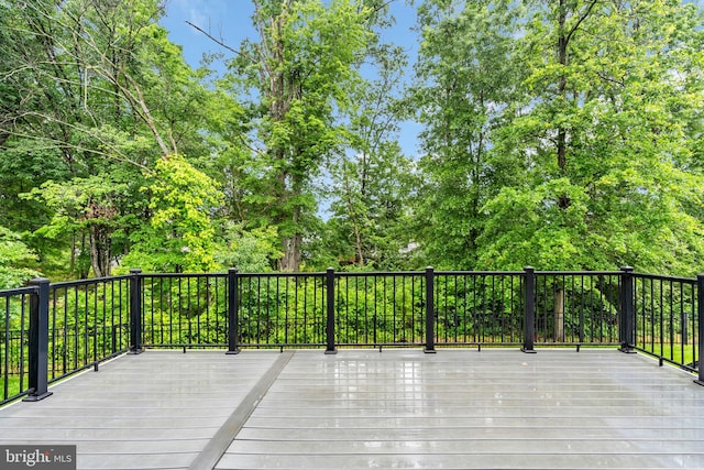40578 Sculpin Ct, Aldie, VA 20105 - view of wooden deck