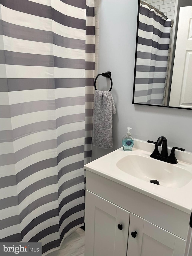209 Hewitt Rd, Williamstown, NJ 08094 - full bathroom featuring vanity and a shower with curtain