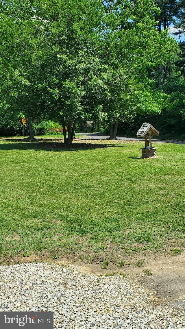 209 Hewitt Rd, Williamstown, NJ 08094 - view of grassy yard