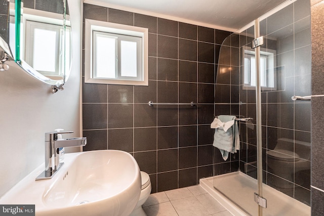 7129 Chandler Ave, Pennsauken, NJ 08110 - full bath with a sink, toilet, a stall shower, healthy amount of natural light, and crown molding