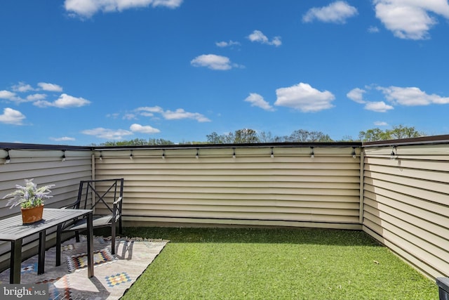 2509 River Terrace Rd, Hyattsville, MD 20782 - view of grassy yard featuring a patio