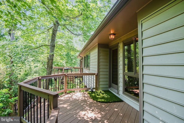 1534 Circle Dr, Annapolis, MD 21409 - view of deck