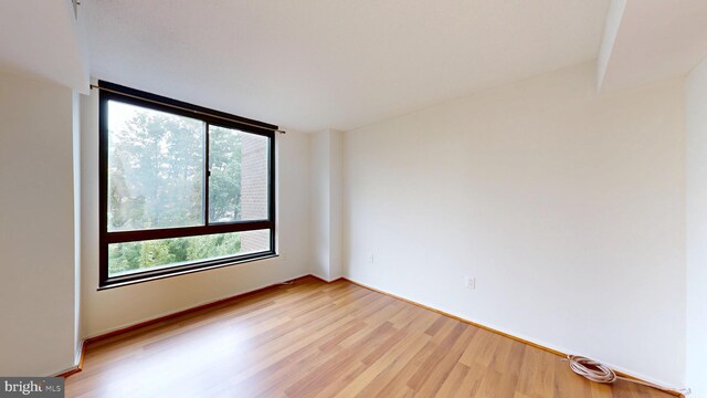 1808 Old Meadow Rd Unit 1015, Mclean, VA 22102 - empty room with light wood finished floors