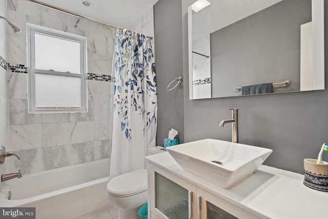 5054 8th St NE, Washington, DC 20017 - full bathroom featuring shower / bathtub combination with curtain, toilet, and vanity