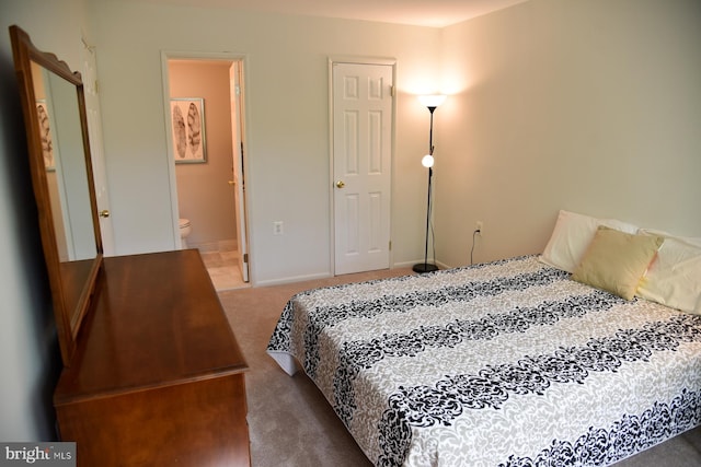 4360 Ivymount Ct Unit 32, Annandale, VA 22003 - carpeted bedroom with baseboards and ensuite bathroom