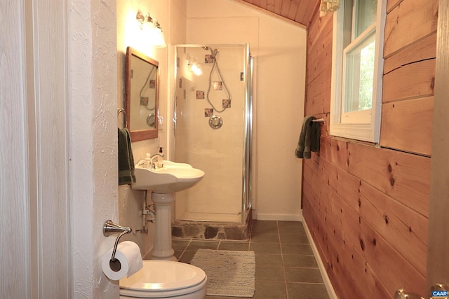 5254 Havenwood Ln, Schuyler, VA 22969 - bathroom featuring vaulted ceiling, a stall shower, toilet, and tile patterned flooring