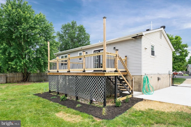 4 Hawkesbury Ct, Newark, DE 19702 - rear view of house with stairway and a deck